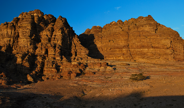 Petra, tramonto sulle montagne